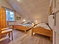 Großes Schlafzimmer oben mit 3 Betten - Haus 249